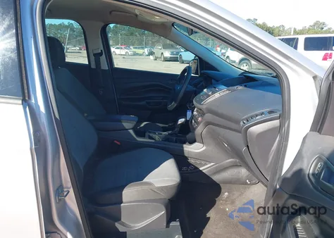 2018 Ford Escape S z USA, uszkodzony, nr VIN 1FMCU0F78JUB95695